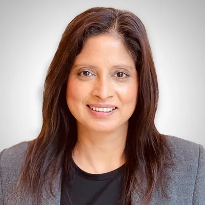 Portrait of Nima Moorjani